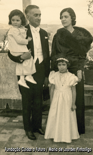 Maria de Lourdes Pintasilgo com os pais e o irmão